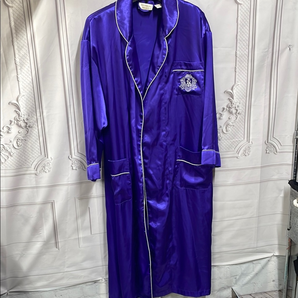 Victoria's Secret Vintage M/L Purple Satin embroidered Gold Label Robe sleepwear